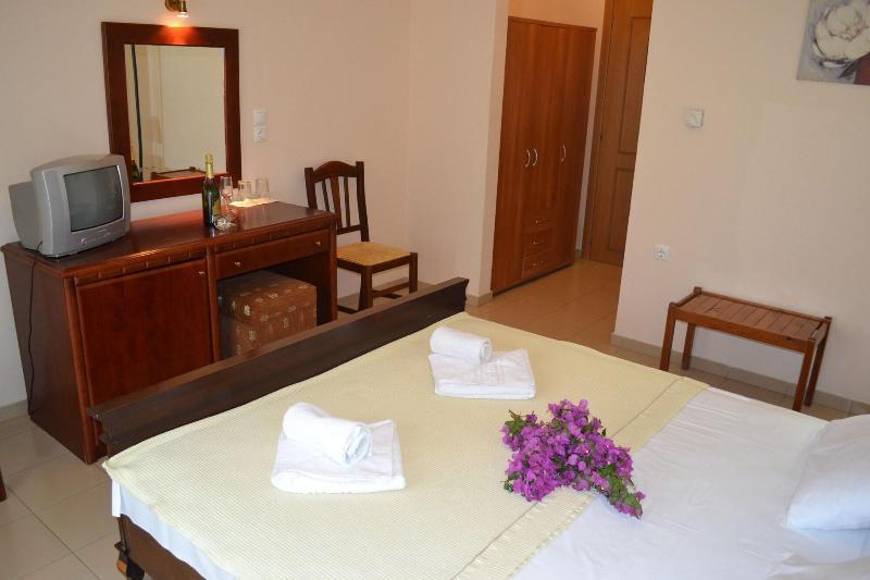 Filoxenia Hotel 볼로스 외부 사진